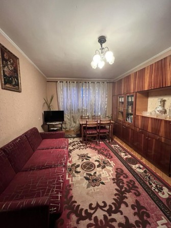 Здається 2 окремі кімнати (проживання з власником) - фото 1