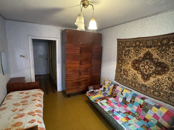 Кімната в 3-х кімн.квартирі без ком. послуг вул. О. Теліги Черкаси