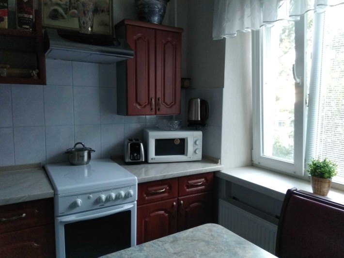 Сдаётся хорошая комната , 2500 гривен в месяц - фото 1