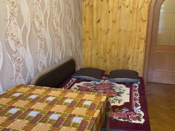 комната с балконом в 3к.кв. без хозяев, ремонт,мебель,техника, м.Нивки Київ