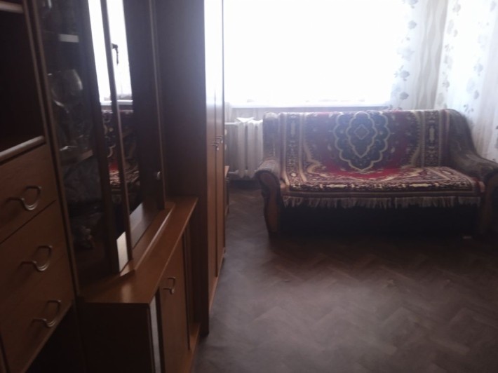 Сдам комнату на длительный срок - фото 1