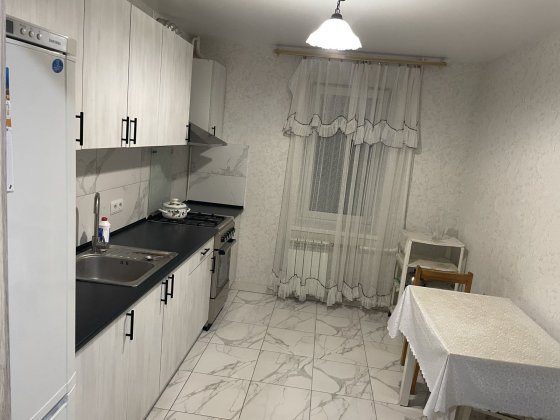 Кімната для 1дівчини без власників на Станіславського