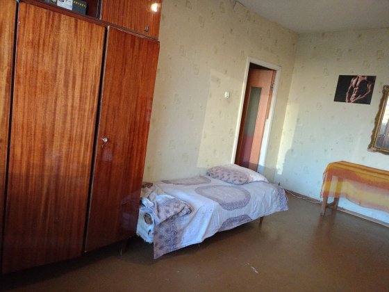 Здається  місце для дівчини в кімнаті м. Вирлиця Киев