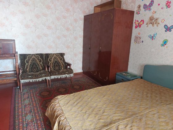 Здається кімната у 3-кімнатній квартирі Київ