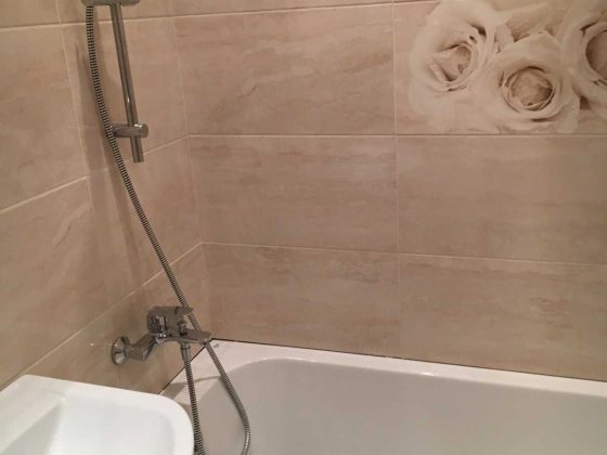 Здається кімната для ОднієЇ дівч, (без хозяйки) Ст.м.Іподром Киев