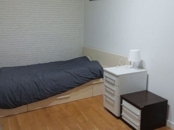 Шукаю сусідку у прохідну кімнату, центр Львов