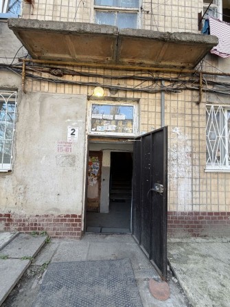 Космнавтов, 11 - Черемушки. Комната в коммуне. - фото 1