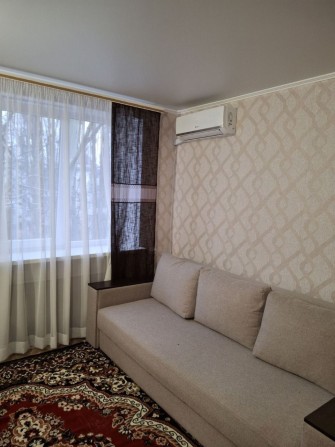 Сдам комнату ул. Радостная/ Дом мебели - фото 1