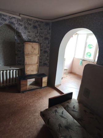 Аренда. Комната в коммуне на Пр.Добровольского - фото 1