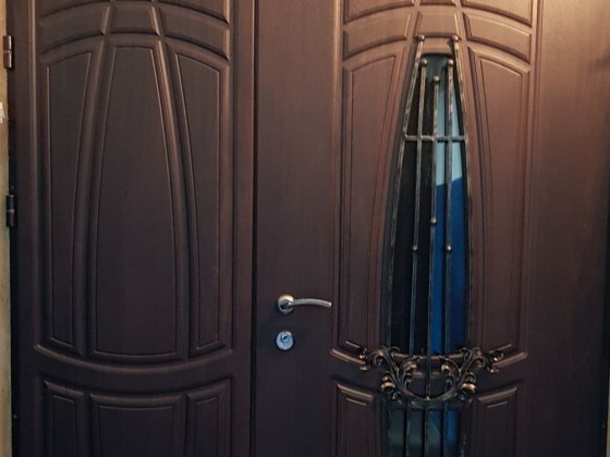 Здаеться велика кімната для двох 3000 с кожного ! Київ