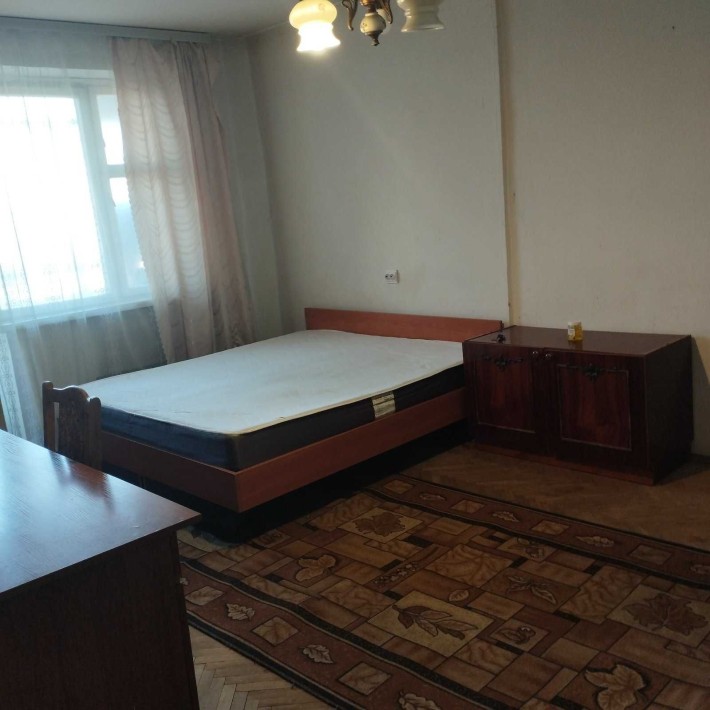 Оренда ізольованої кімнати на Сихові - фото 1