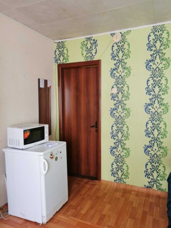 Сдам гостинку м. Научная , ул. Космическая - фото 1