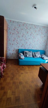 Сдам комнату в 4 комнатной квартире - фото 1