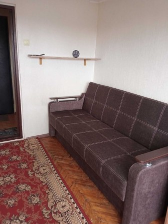 Здам кімнату в гарному стані,ремонт,метро Черігівська,вул. Юності,9 - фото 1