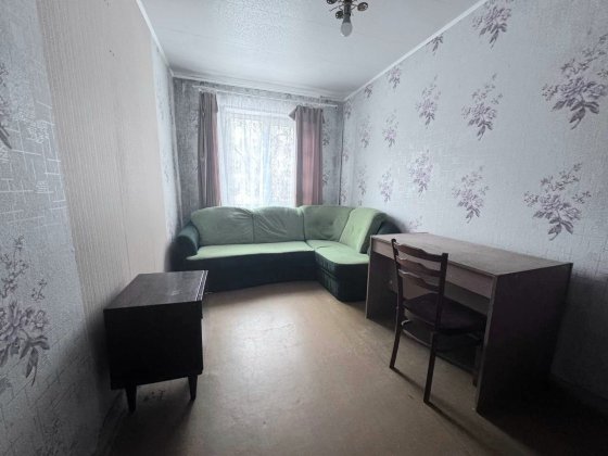 Оренда затишної окремої кімнати з балконом в 3-кімнатній квартирі Київ