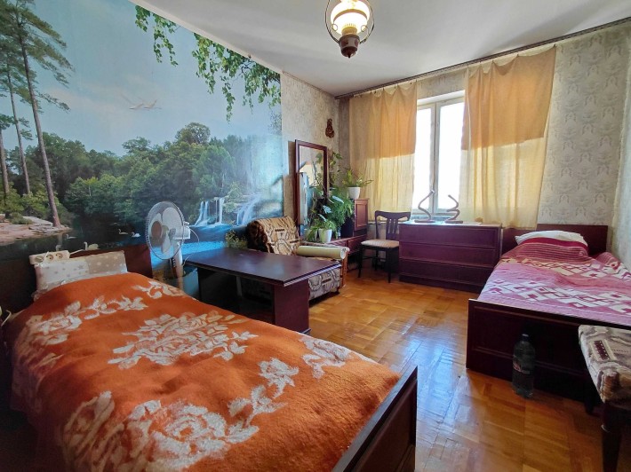 Здам кімнату в 3-кімнатній квартирі вул. Левка Лук`яненка 13 метро Мінська 5 хв - фото 1