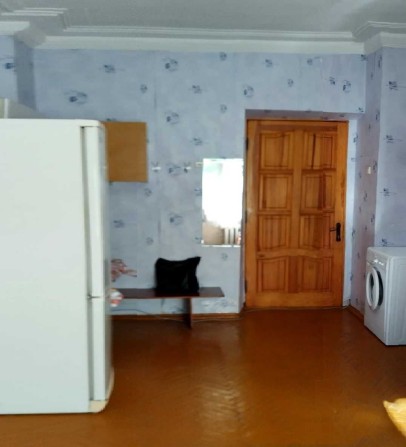 Харківський масив, метро Вирлиця пішки - фото 1