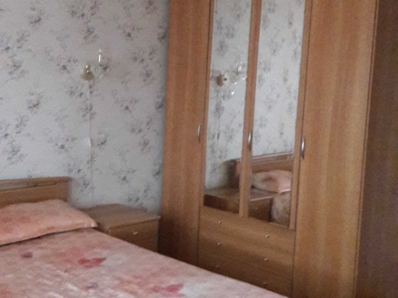 м.Харьковская.Комната с балконом  БЕЗ ХОЗЯЕВ для 1-2 чел. ул.Кошица 7а Київ