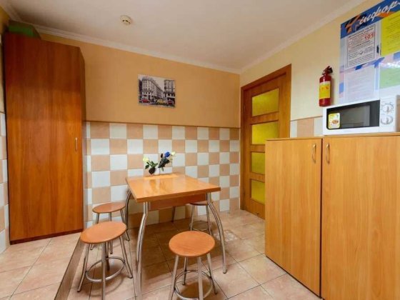 Сдам подселение в комнату Хостел Киев Центр Метро Тараса Шевченко Киев