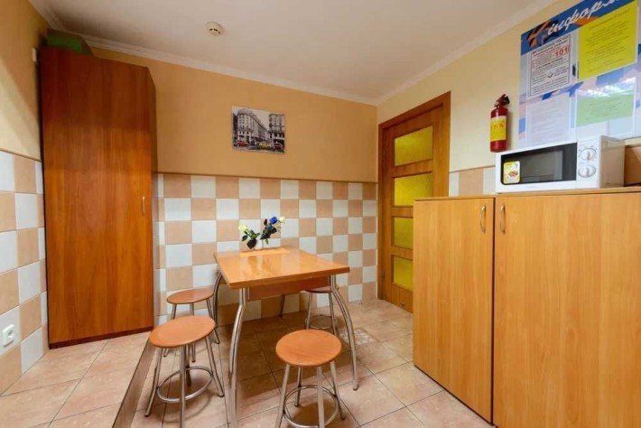 Сдам подселение в комнату Хостел Киев Центр Метро Тараса Шевченко - фото 1