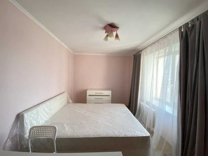 Сдаются комнаты в 3х ком. квартире без хозяев м.Харьковская 2мин. - фото 1