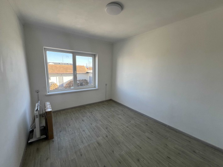 Оренда у Львівській області, смт Солонка,біля заправки UPJ. - фото 1