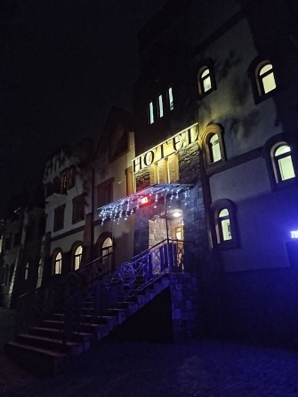 Готель Ланцелот м Новояворівськ - фото 1