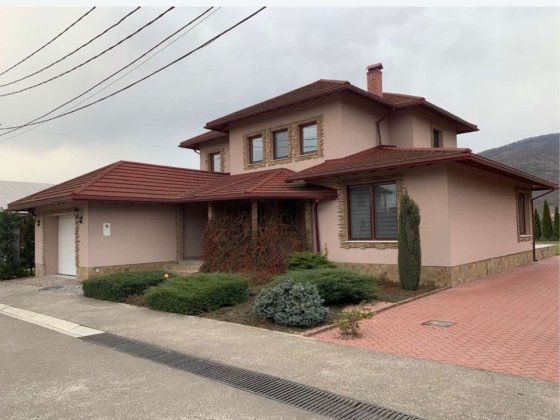 Оренда будинку на довготривалий період Виноградів