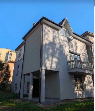 Оренда будинку в центрі міста, затишна локація - фото 1