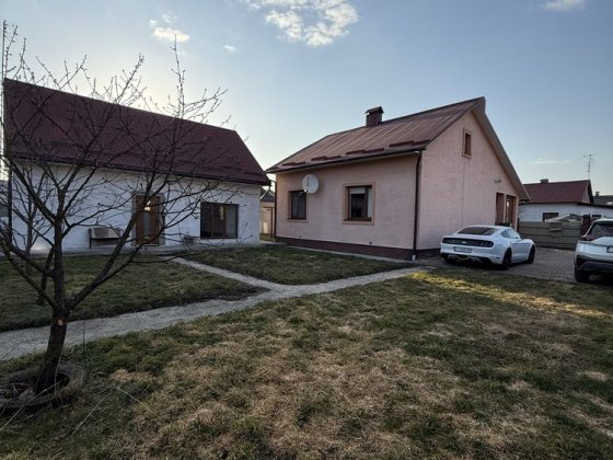 Довгострокова оренда будинку Дрогобич