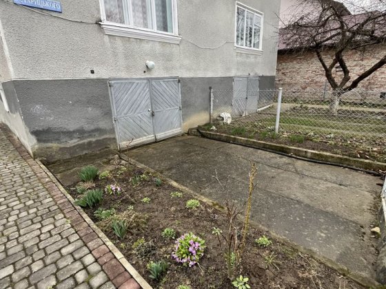 Довгострокова оренда будинку Калуш