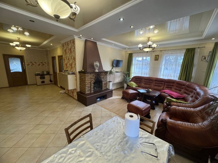 Дом в черте города район ул Салтыкова Щедринана - фото 1