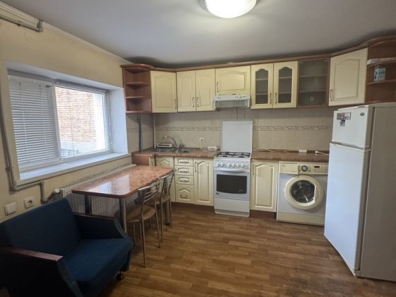 Оренда 1-кімнатного будинку , Дубово . Хмельницкий