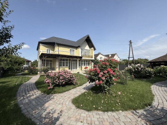 Здам шикарний будинок в центральній частині м.Бориспіль Бориспіль