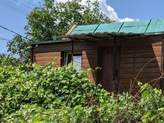 Дача 20 кілометрів від Києва. Власник Бровари