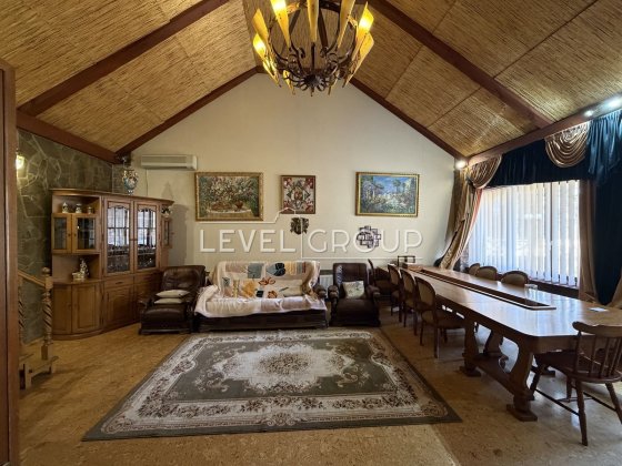 Оренда будинку з ремонтом, Буча біля парку I Більярд, сауна, теплиці Буча