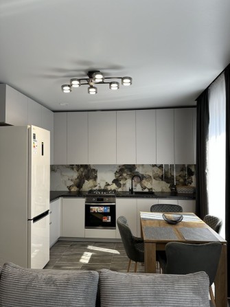 Оренда таунхаусу поруч з Бучанським парком! Перше заселення! - фото 1