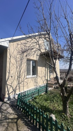 Центр тихе місце окремий будинок з гаражем - фото 1