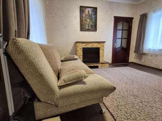 Оренда будинку  від одного місяця