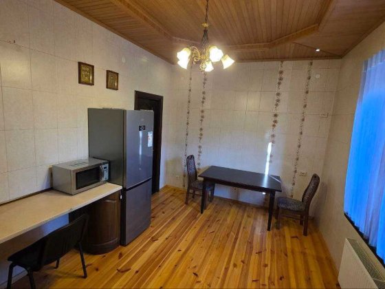 Оренда  БУДИНКУ !В місті.Центр. Ровно