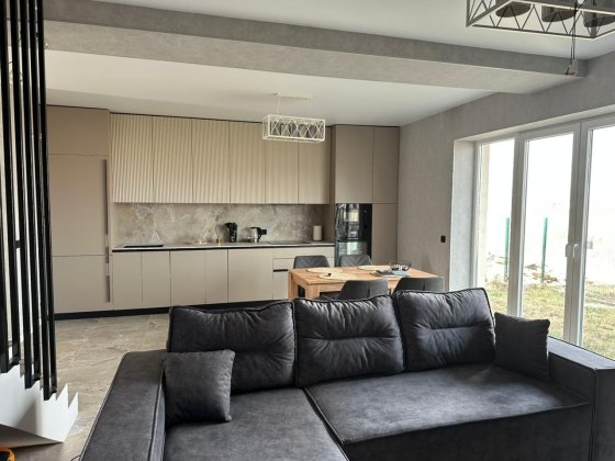 Перша оренда таунхаусу, все нове Чернівці