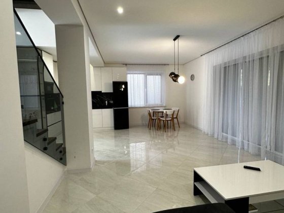 Здається в оренду котедж, р-н. Ядзакі Ужгород