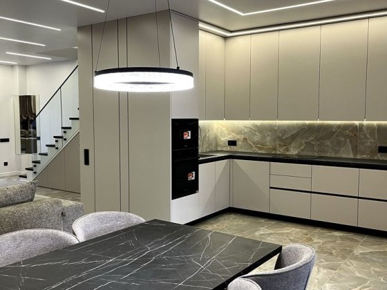 Оренда 4-кімнатного таунхауса New Village Ужгород