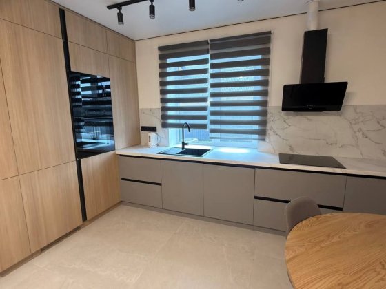 Здається шикарний Таунхаус по вулиці Олеся Гончара. Винница