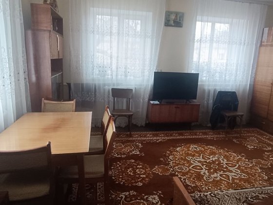 Здається окремий будинок з міськими комунікаціями. Винница