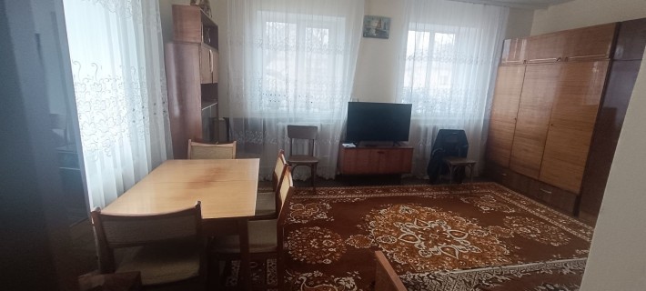 Здається окремий будинок з міськими комунікаціями. - фото 1