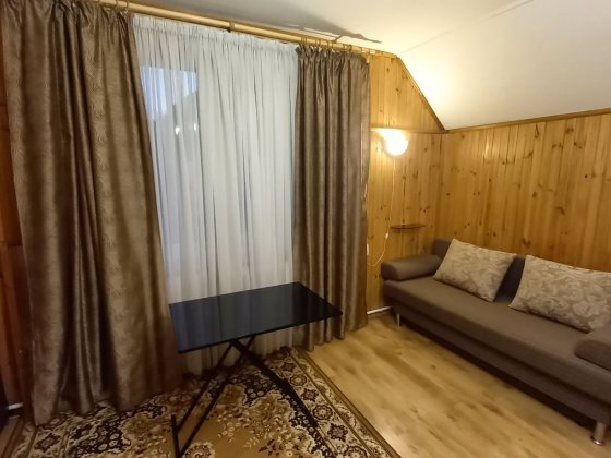 Здається будиночок вул.Монтажників Солом'янський р-н.50 кВ.м.15000+ком Киев