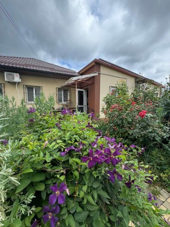 Сдам 3к дом .Свой двор. Место для авто . - фото 1