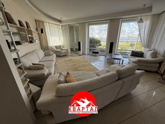 Сдается дом 250кв.м. возле Днепра, можно командировочным до 15чел Запорожье