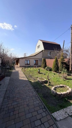 Сдам часть Дома  общий двор - фото 1